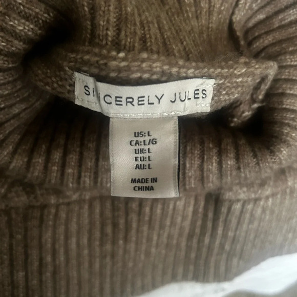 Sincerly Jules Turtleneck Sweater - Picture 7 of 8
